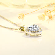 2023 New White Diamond Imitation Moissanite Heart Pendant Necklace Fashion Collarbone Necklace For Girlfriend Jewellery Gift
